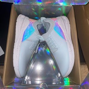 Clove nursing shoes! Brand new!